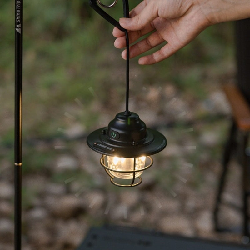 Shanqu Pine Cone Outdoor Camping Lantern Chandelier Light