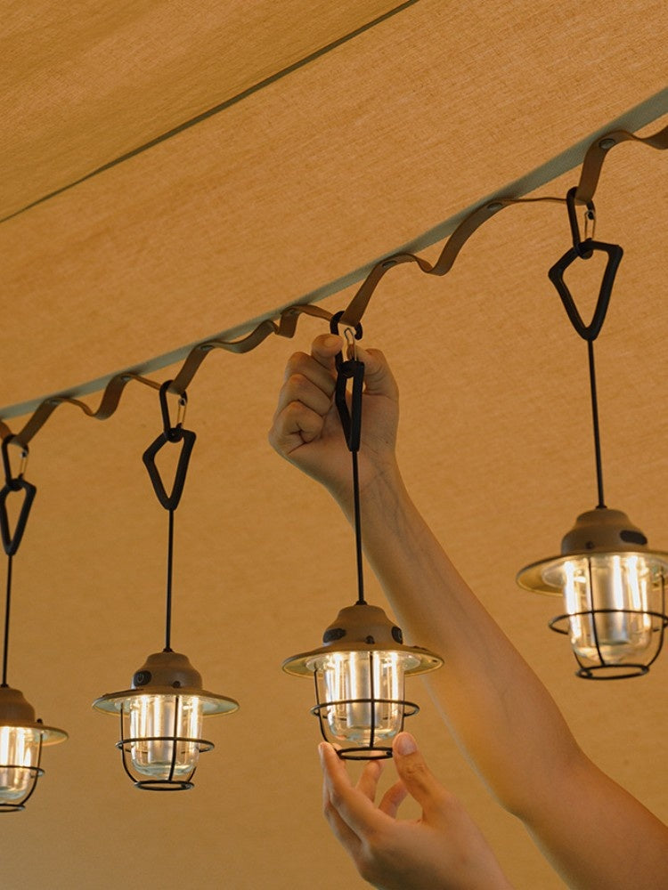 Shanqu Pine Cone Outdoor Camping Lantern Chandelier Light