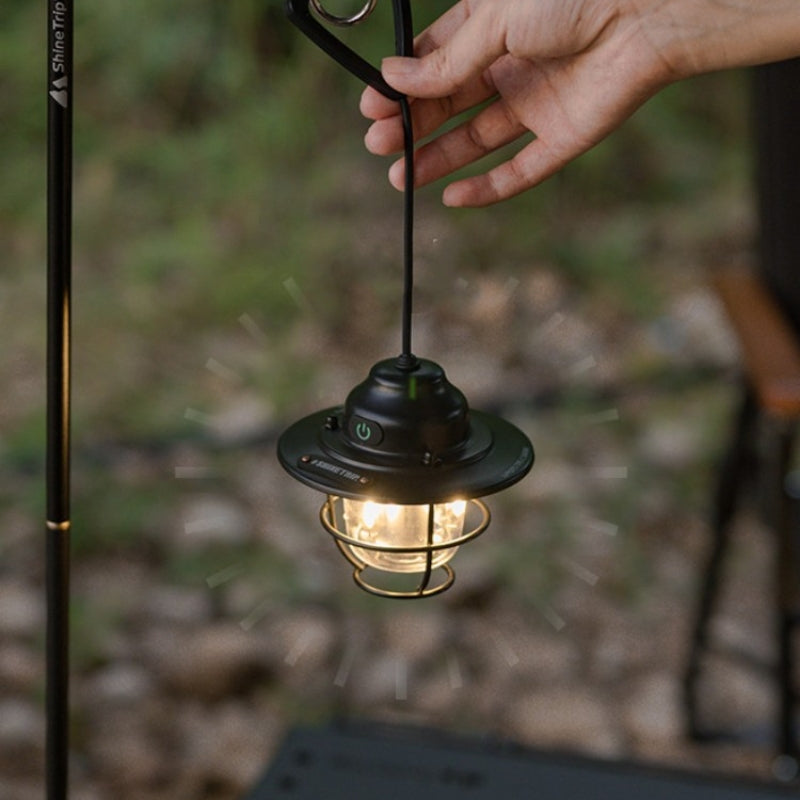 Shanqu Pine Cone Outdoor Camping Lantern Chandelier Light