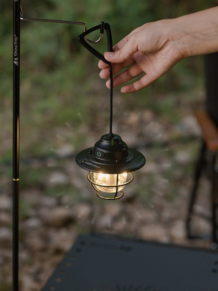 Shanqu Pine Cone Outdoor Camping Lantern Chandelier Light