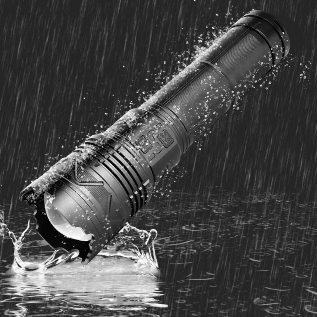 Outdoor Multifunctional Zoom High-Intensity Flashlight